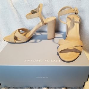 Antonio's Melani Geena sz 8 tan suede sandals